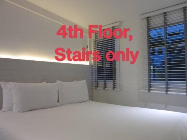 Urban House Hotel Bangkok Ngoại thất bức ảnh