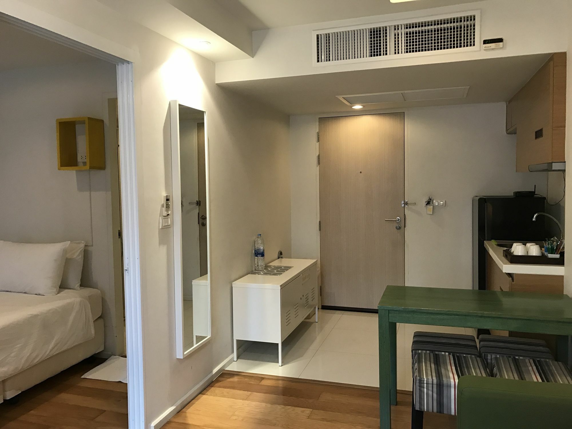 Urban House Hotel Bangkok Ngoại thất bức ảnh