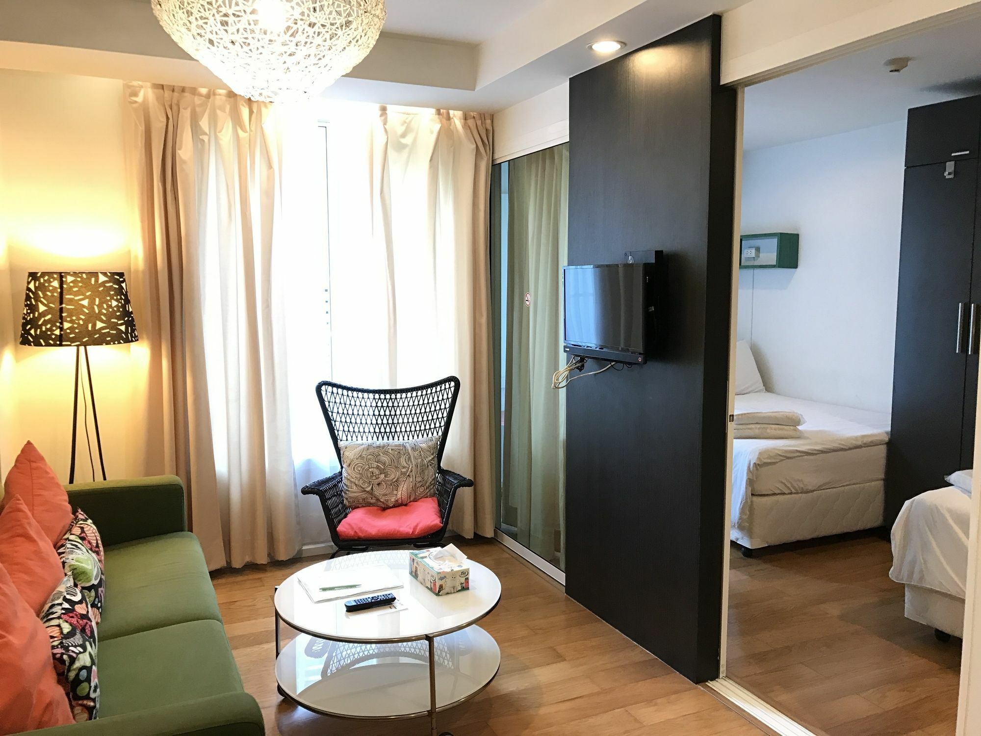 Urban House Hotel Bangkok Ngoại thất bức ảnh