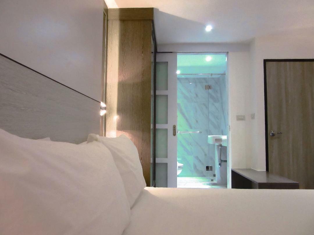 Urban House Hotel Bangkok Ngoại thất bức ảnh