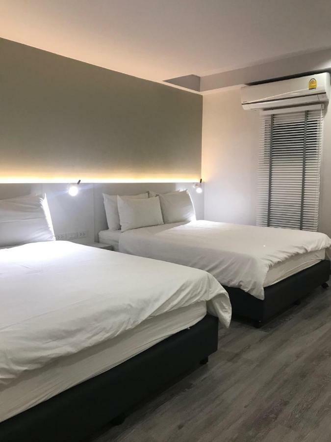Urban House Hotel Bangkok Ngoại thất bức ảnh
