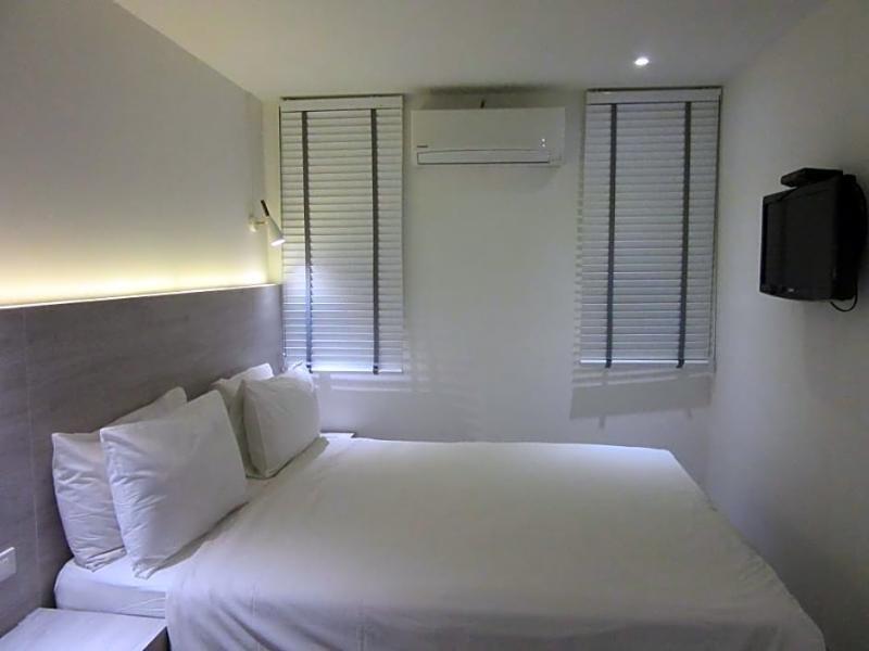 Urban House Hotel Bangkok Ngoại thất bức ảnh